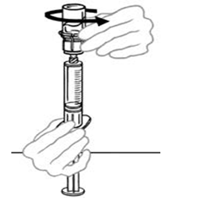 Dra och tryck inte lösningen fram och tillbaka mellan sprutan och injektionsflaskan.